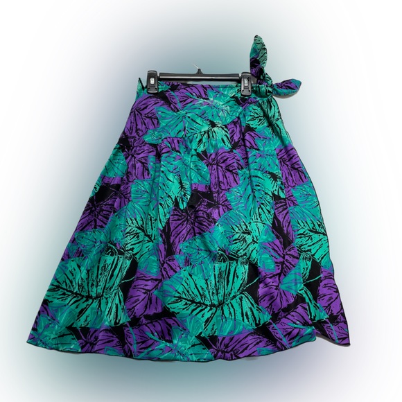 Catalina Women’s Leaf Print Tie Waist Sarong Swim Cover-Up Size:S - Picture 1 of 4